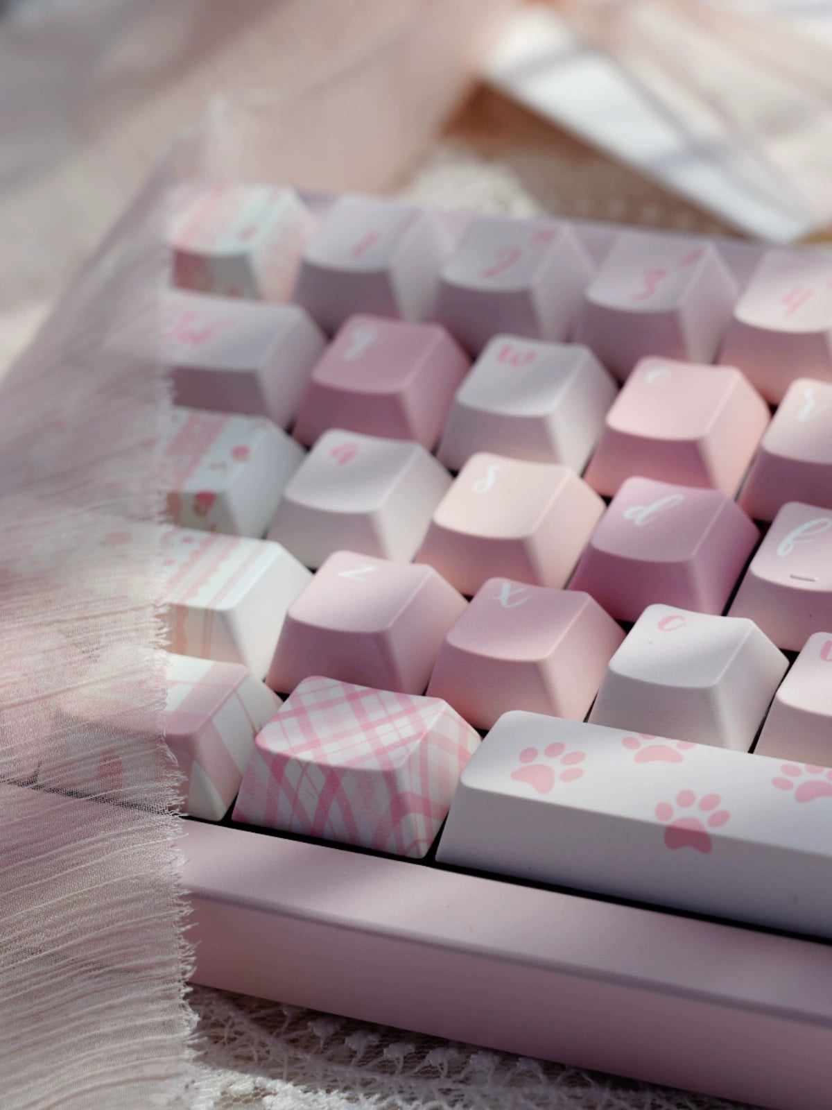 087 Pastel Pink Grid Small Flower Pink Daisy Beauty Cherry Profile Keycap Set