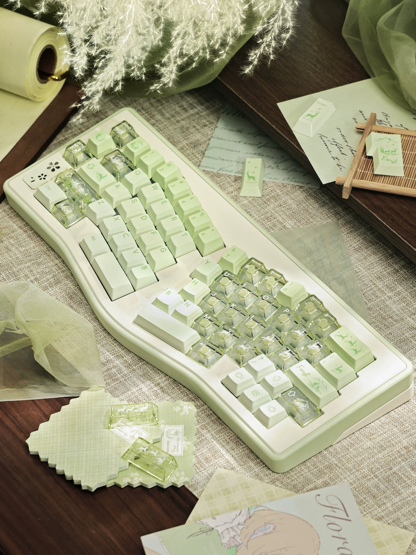 #0216 Fresh Green Dearwood Whisper Keycap Set Cherry Profile PBT146+PC115  （not including keyboard）