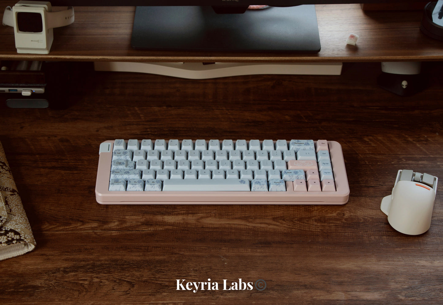 010 Midsummer Night's Dream Light Blue Floral Customized Keycaps 148 Keys Cherry Profile Designed By Keyria Labs