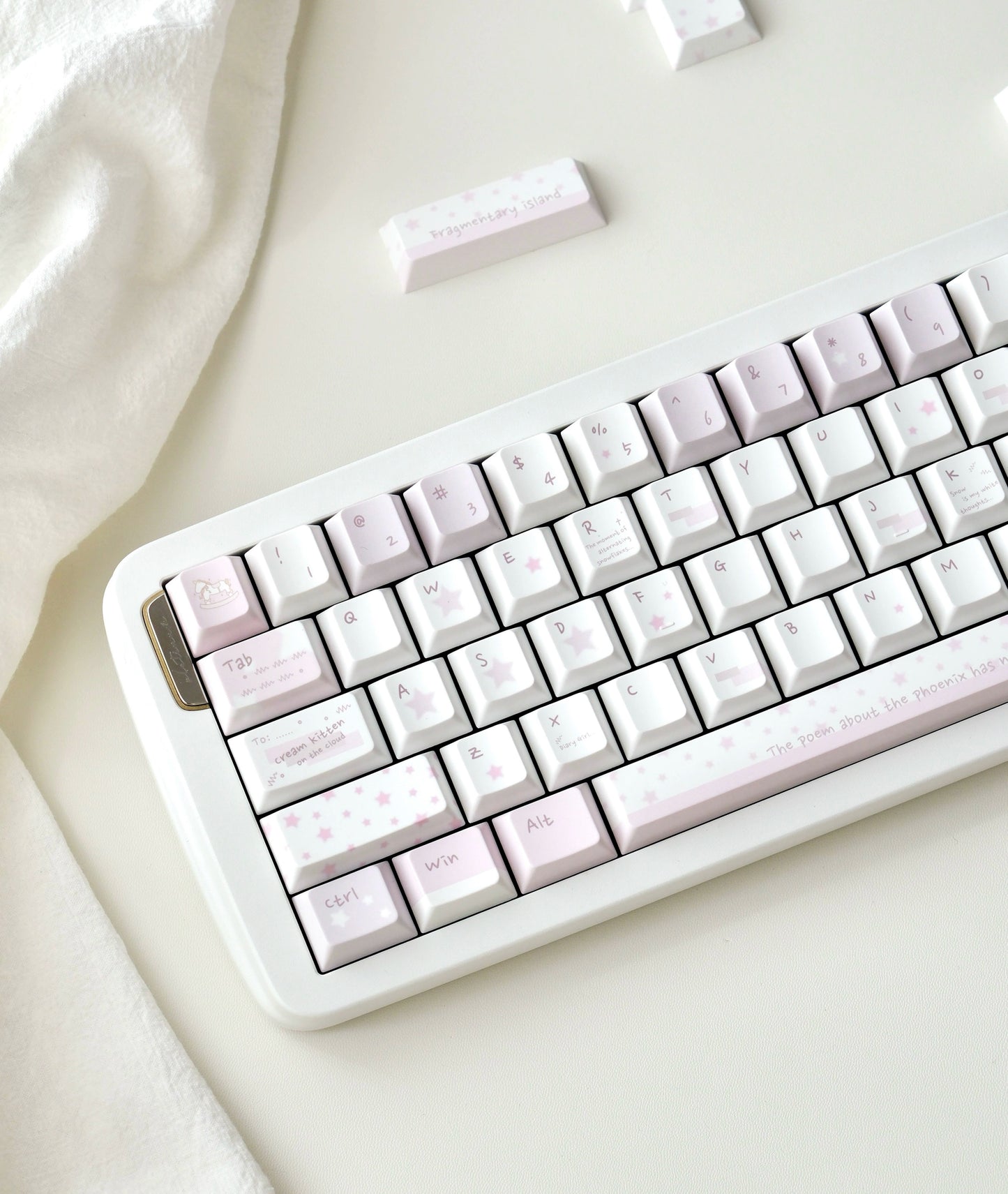 #0207 Whispering Pink White Stars Keycap Designed By Bluebird （not including keyboard）