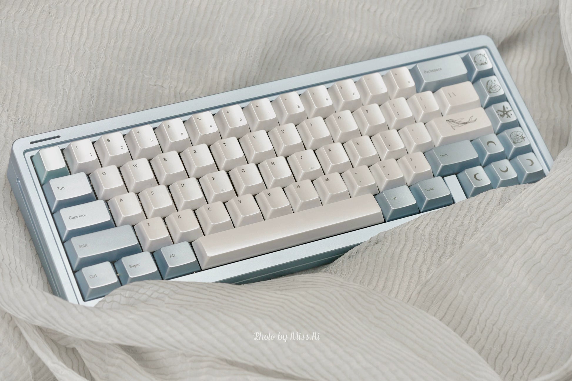 Silver Pearl Tears Cherry Profile Keycaps Keyria Labs Design Silver Pearl Tears Cherry Profile Keycaps Keyria Labs Design