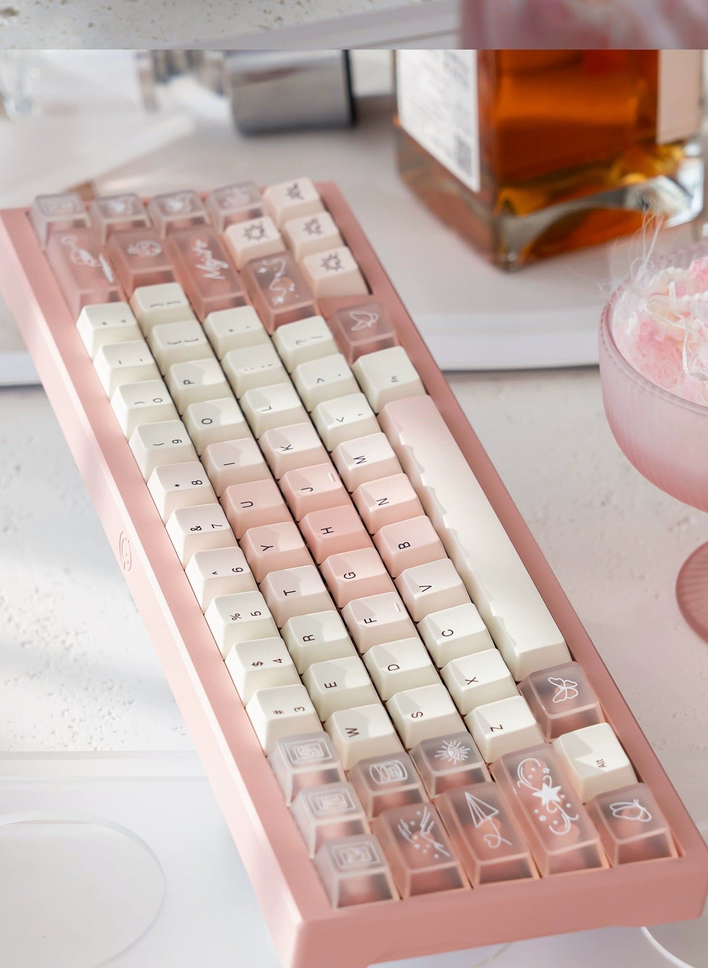 #0250 White Peach Mojito Cream Pink Gradual Change Keycap Cherry Profile (not Including Keyboard)