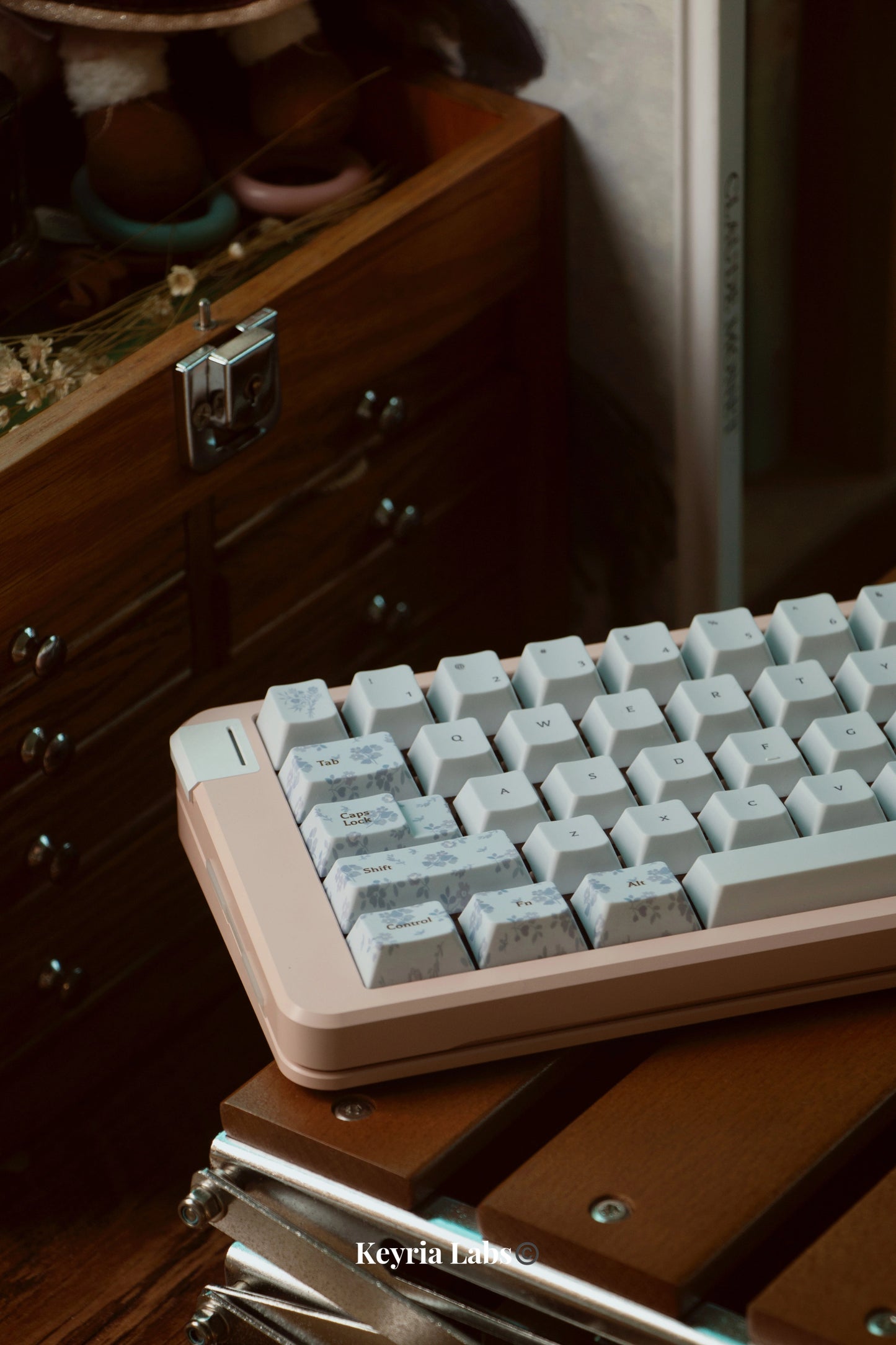 010 Midsummer Night's Dream Light Blue Floral Customized Keycaps 148 Keys Cherry Profile Designed By Keyria Labs