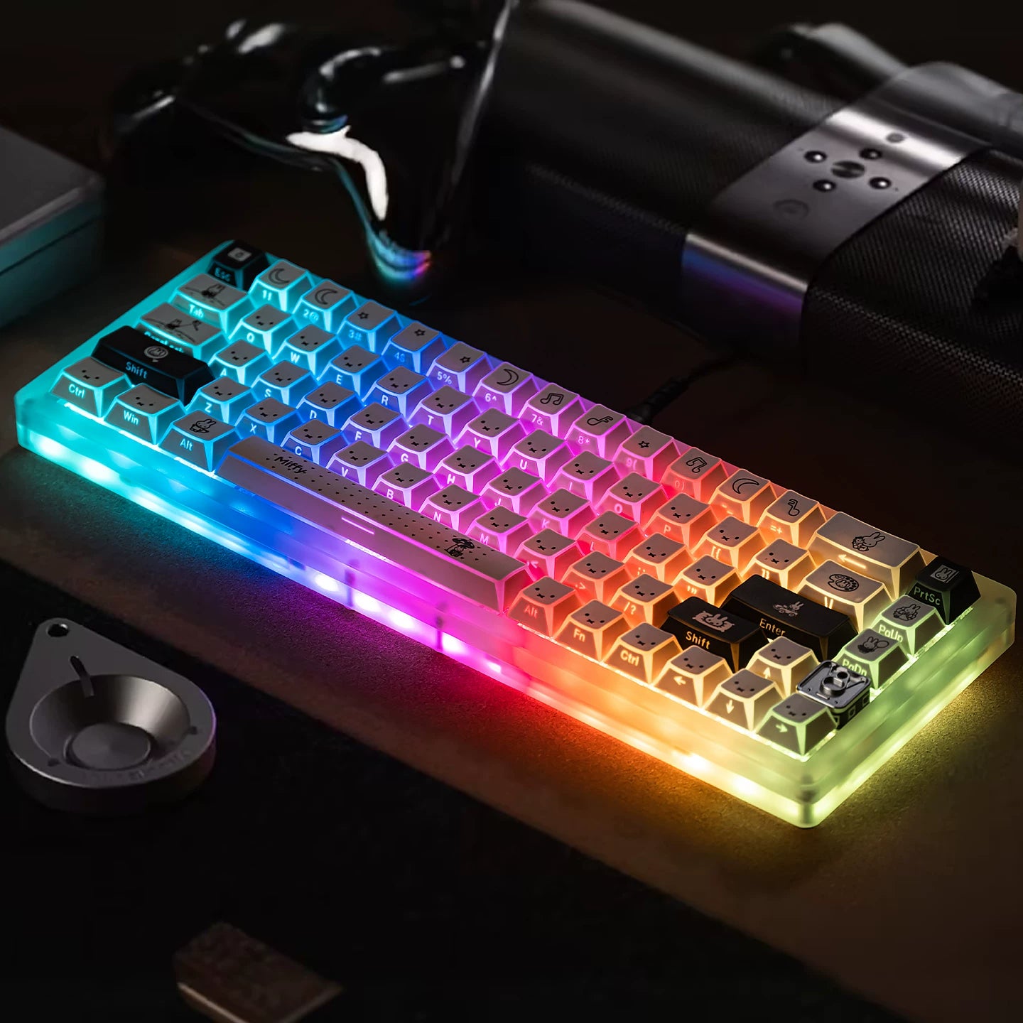#0261 Black White Miffy Rabbit Edge Transmission Side Engraved Keycap Cherry Profile Not Including The Keyboard