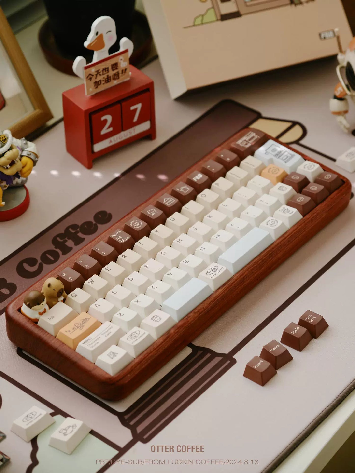 049 Cute Otter Coffee Brown Beige Kapibara Keycaps Cherry Profile FBB Designed 145 Keys 1.6mm Thickness