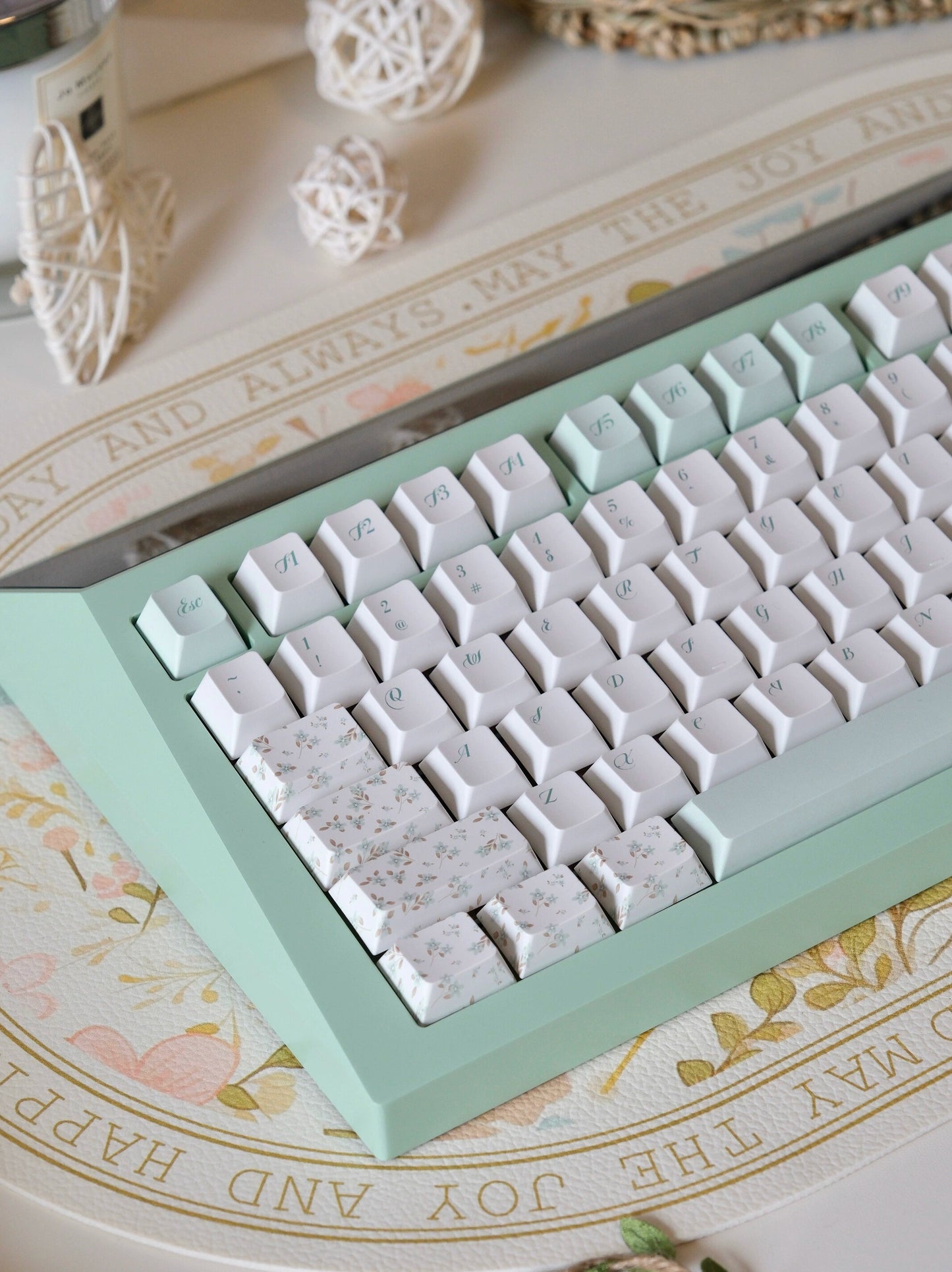 050 Pastel Green Eve Manor Floral Small Fresh Keycaps Cherry Profile Designed By MoCoo