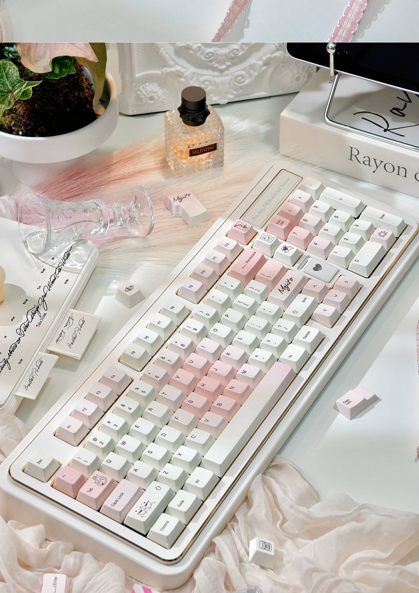 #0250 White Peach Mojito Cream Pink Gradual Change Keycap Cherry Profile (not Including Keyboard)