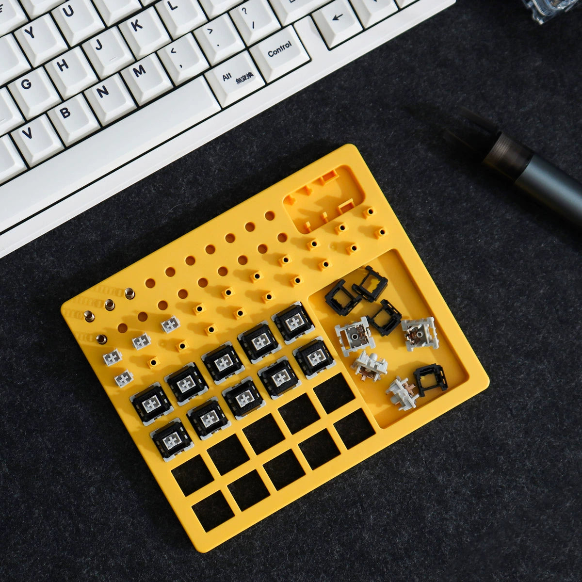 Switch puller tray Mechanical keyboard switch Lubrication tool tray Yellow/gray/blue ruber