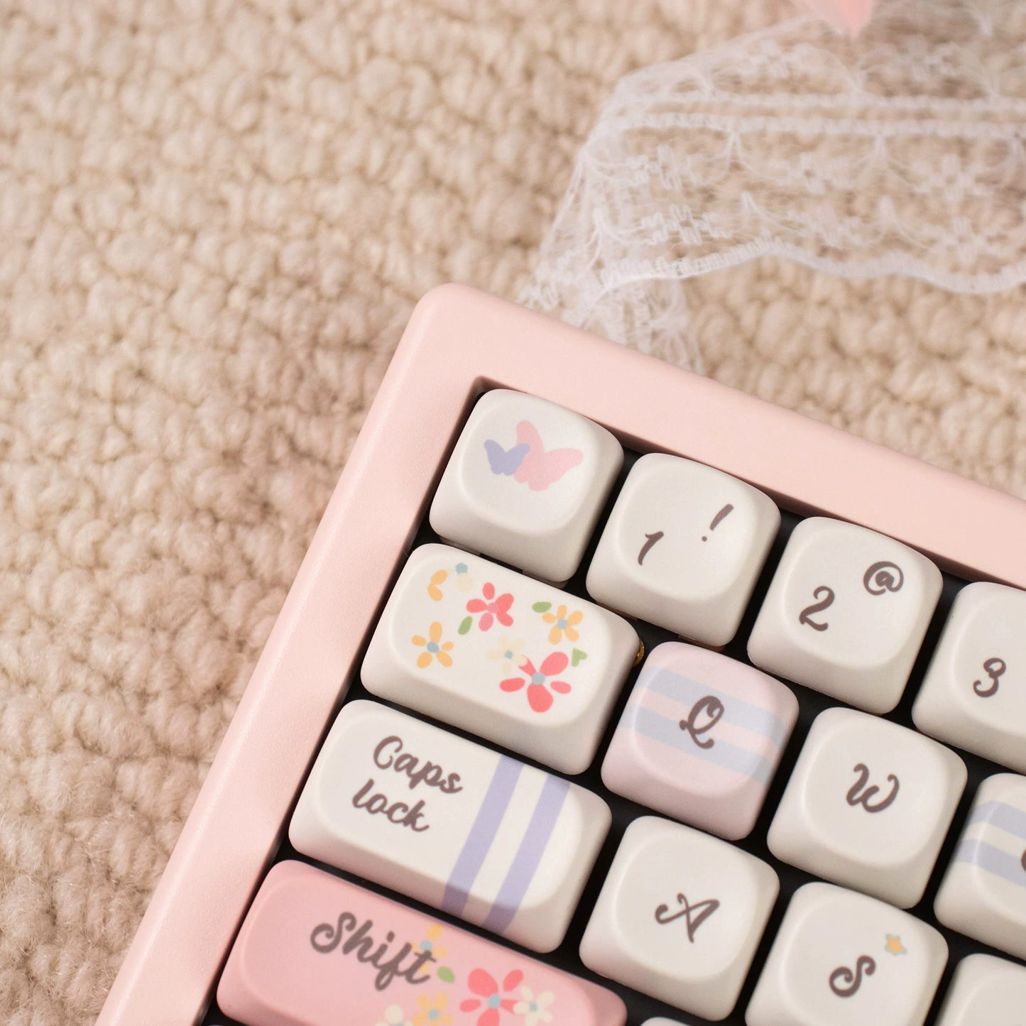 043 Pastel Pink Blue Grids Garden Keycap Cherry/ MOA Profile 152 keys BeeFun design