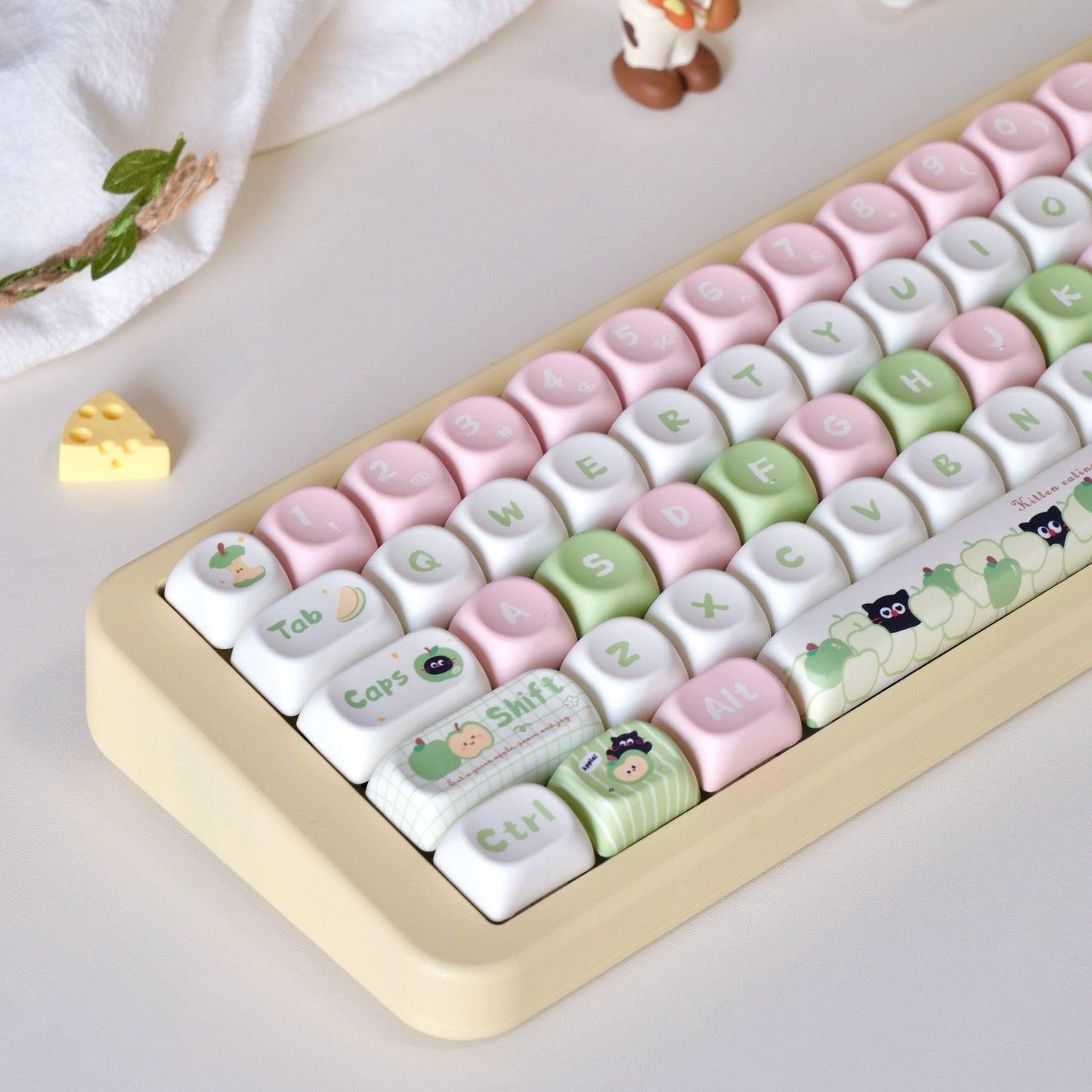 116 Apple Cat Girl Pink Green Cute Keycap 129-key