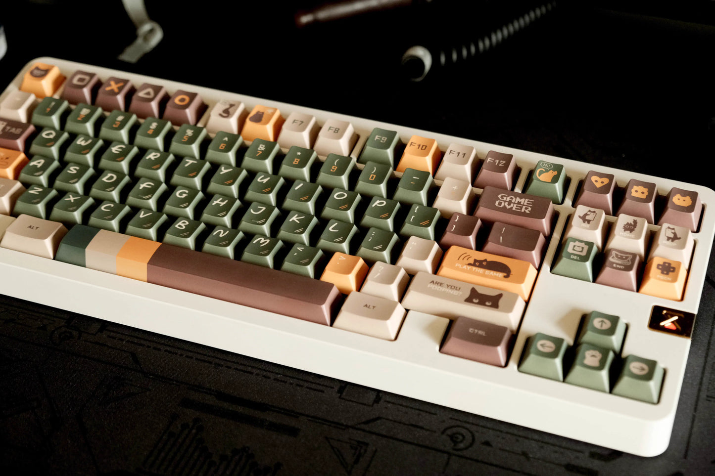 063 Game Cat Vintage Olive Green Coffee Ginger Cherry Profile Keycaps 143 keys