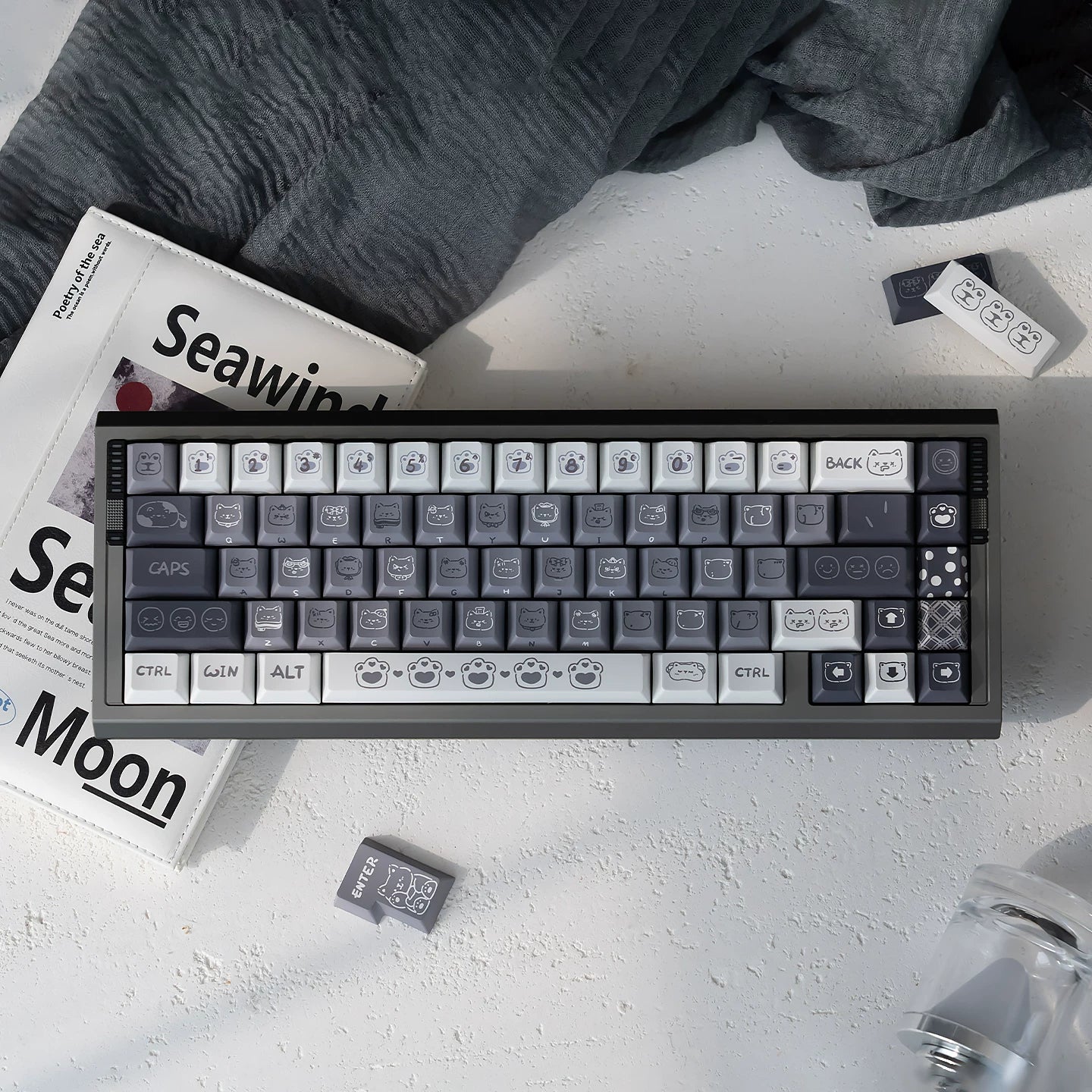 #0276 Emo Gray Kitten Black and White Side Engraved Keycap Designed By URE