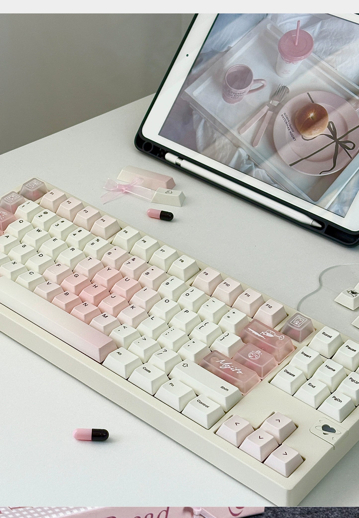 #0250 White Peach Mojito Cream Pink Gradual Change Keycap Cherry Profile (not Including Keyboard)