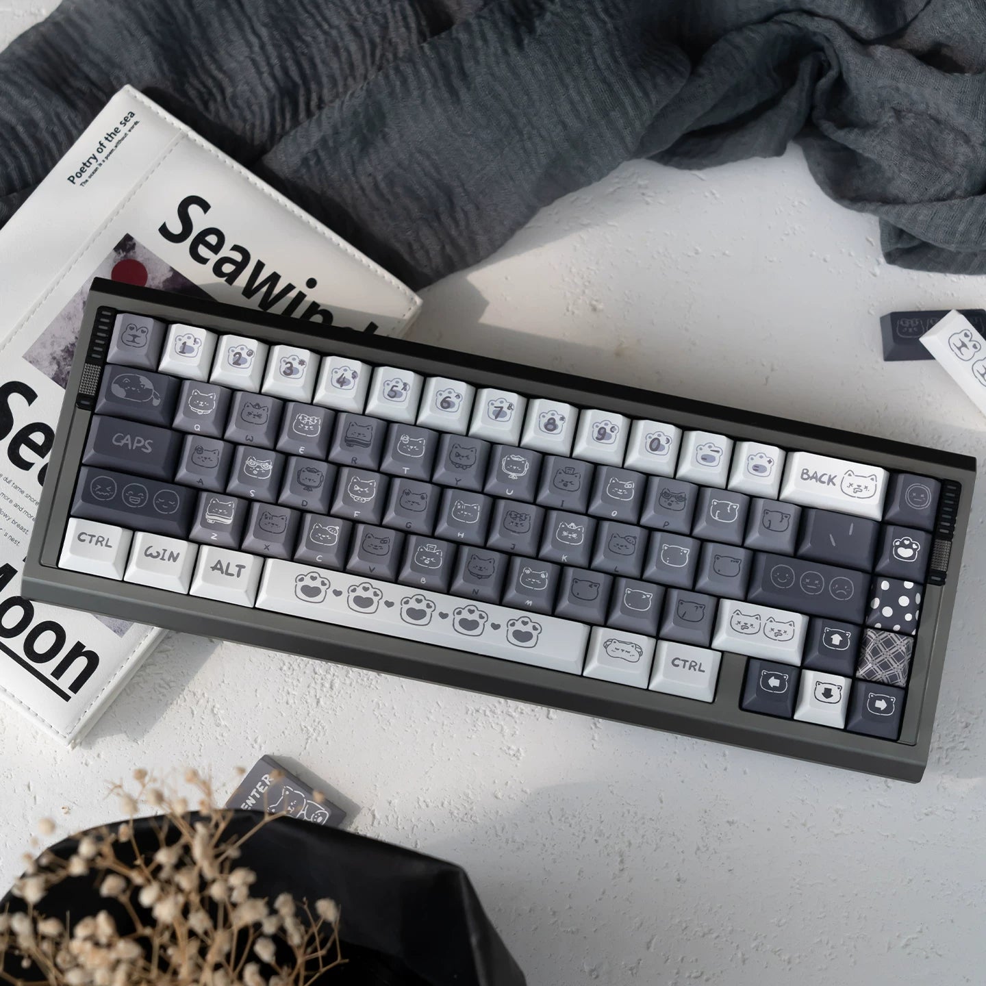 #0276 Emo Gray Kitten Black and White Side Engraved Keycap Designed By URE