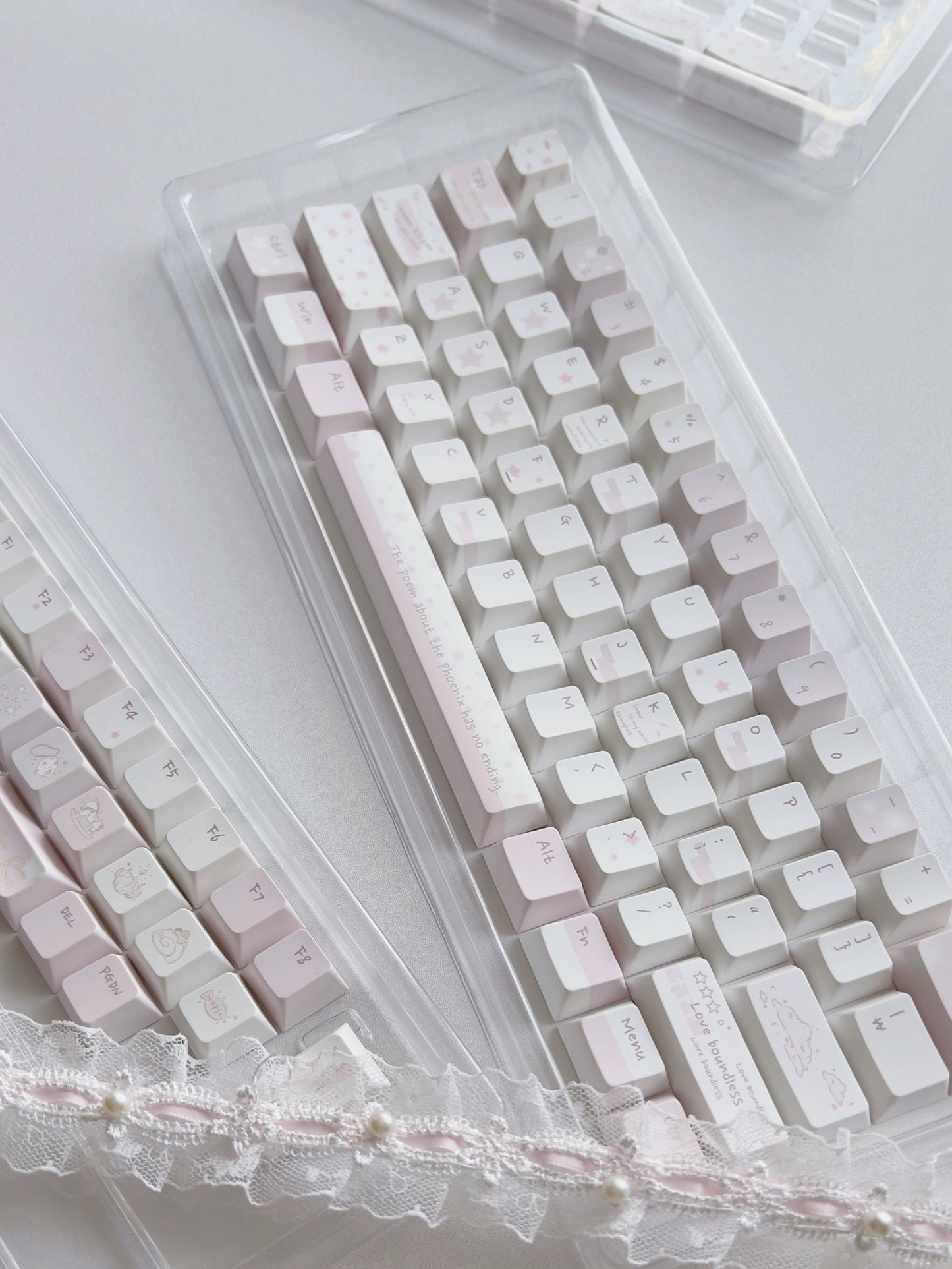 #0207 Whispering Pink White Stars Keycap Designed By Bluebird （not including keyboard）