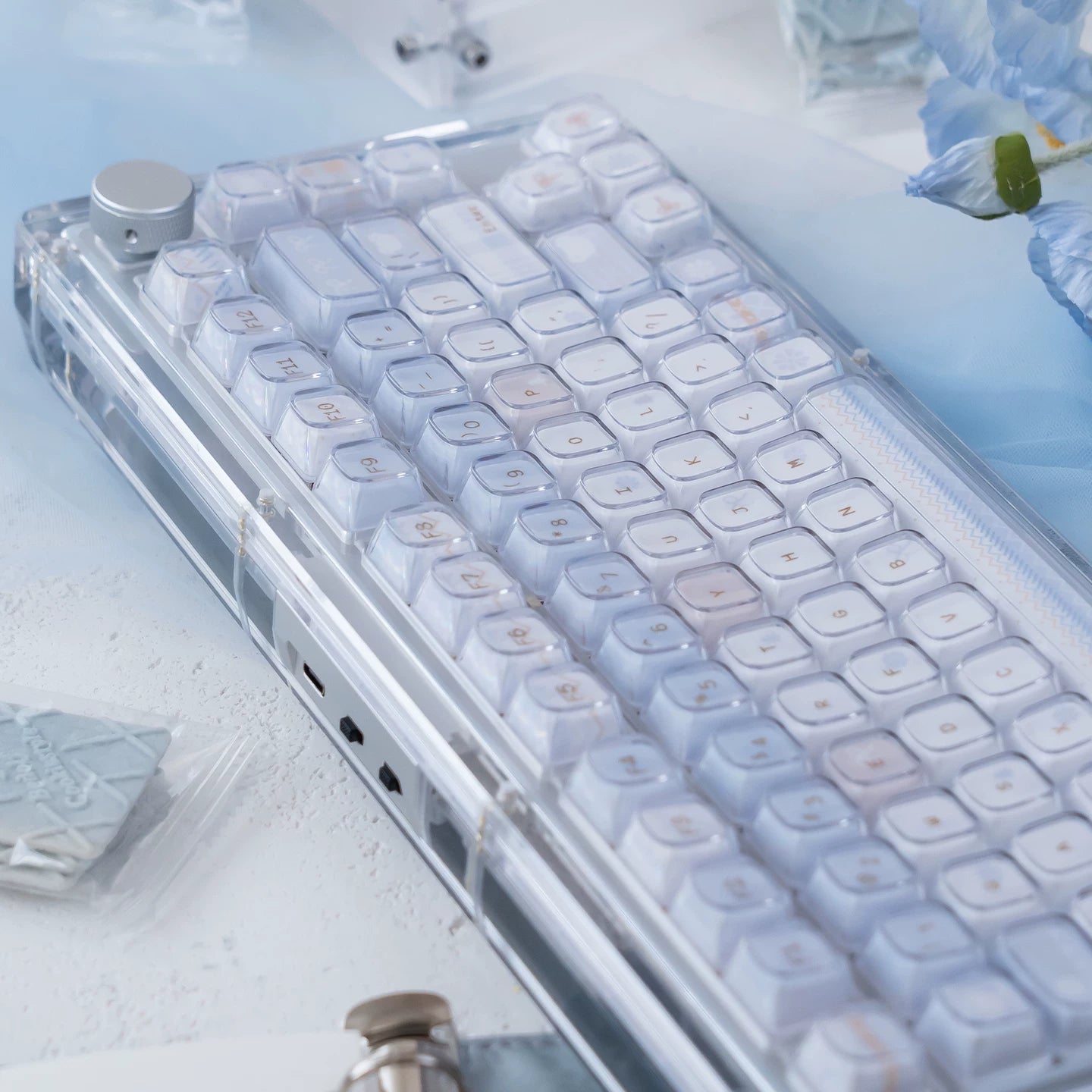 #0255 Light Blue Winter Letter Crystal Jelly Keycap KDA Profile PBT + PC Double-layer Designed By URE