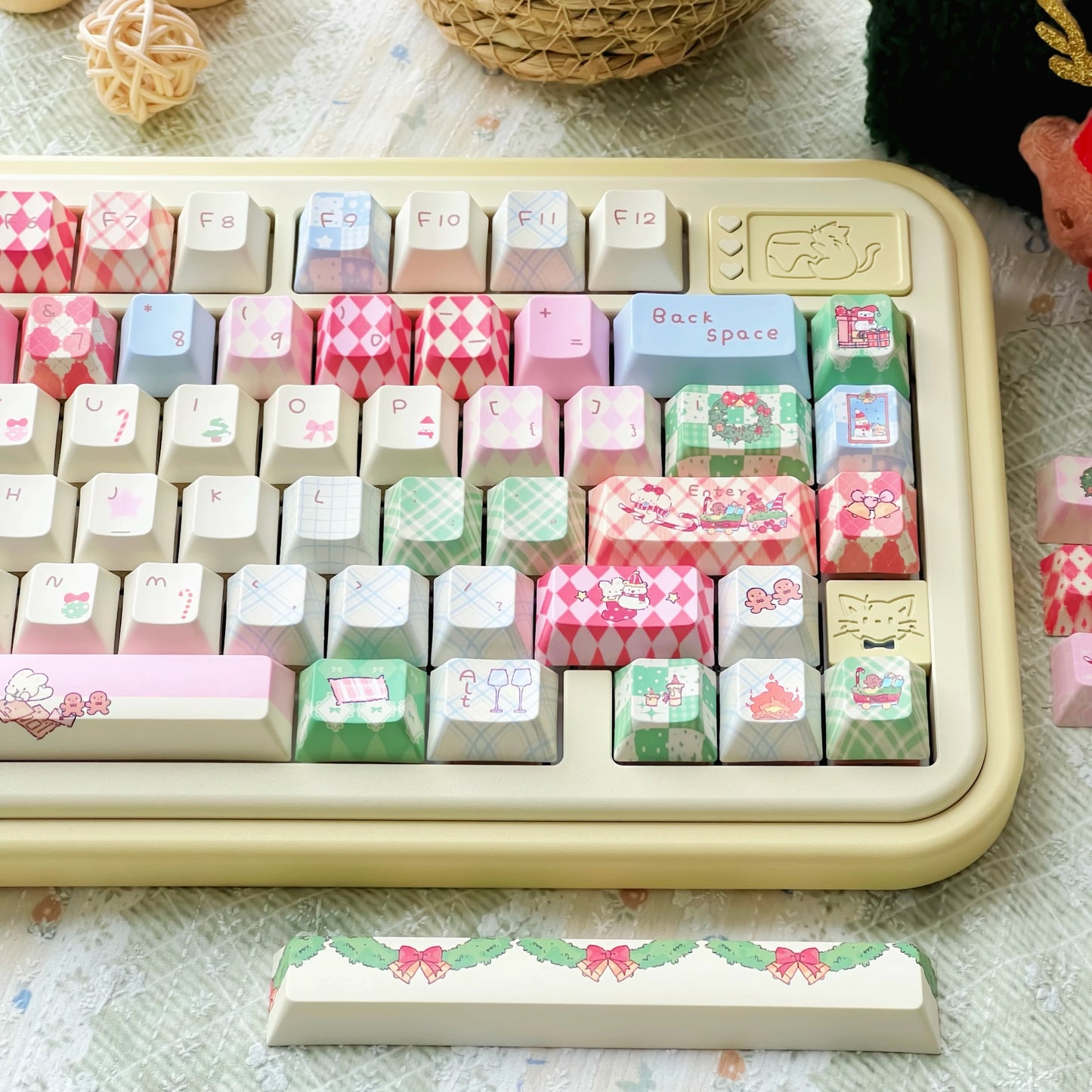 #0262 Buny Red Pink and Green Cute Christmas Birthday Gift Keycap Cherry/moa Profile (not including keyboard)