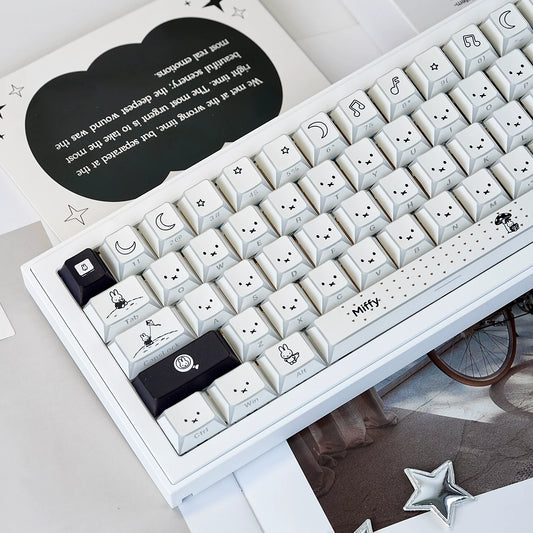 #0261 Black White Miffy Rabbit Edge Transmission Side Engraved Keycap Cherry Profile Not Including The Keyboard