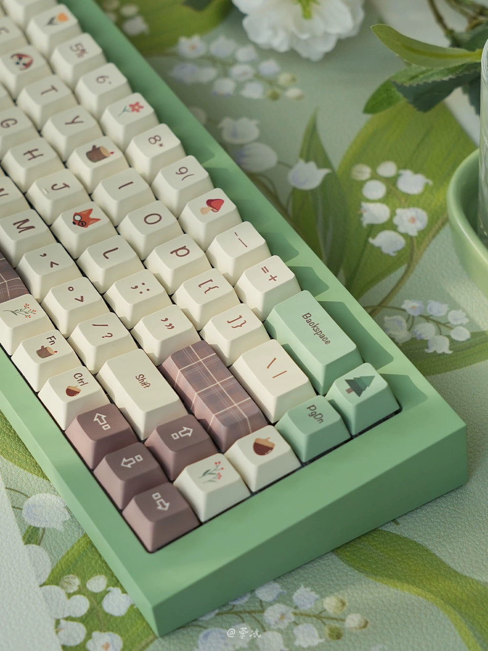 057 Forest Corner Mechanical Keyboard Cute Minimalist Keycap 143 Keys Cherry Profile Designed By Daydreamer