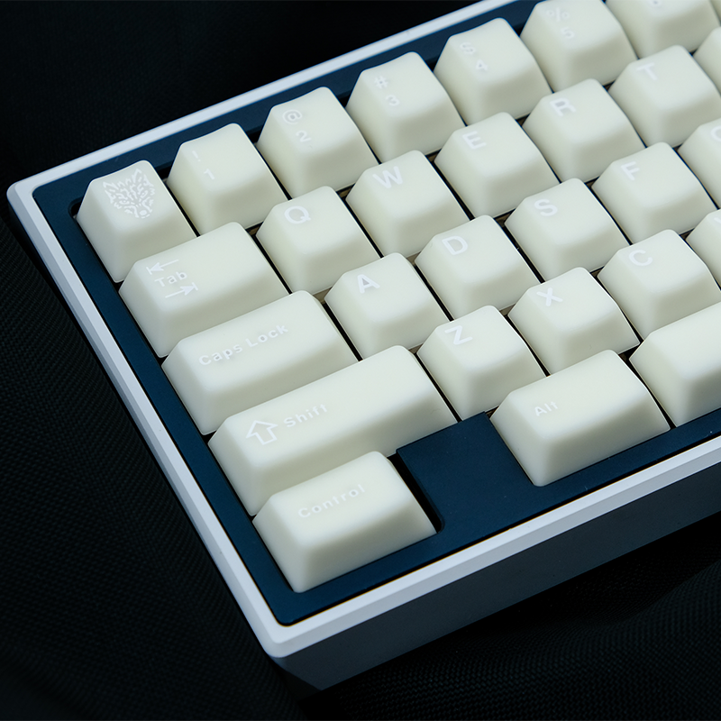 081 Vanilla Frosted Ice Cream Texture Semi-transparent 114-key Milky White Minimalist Keycap