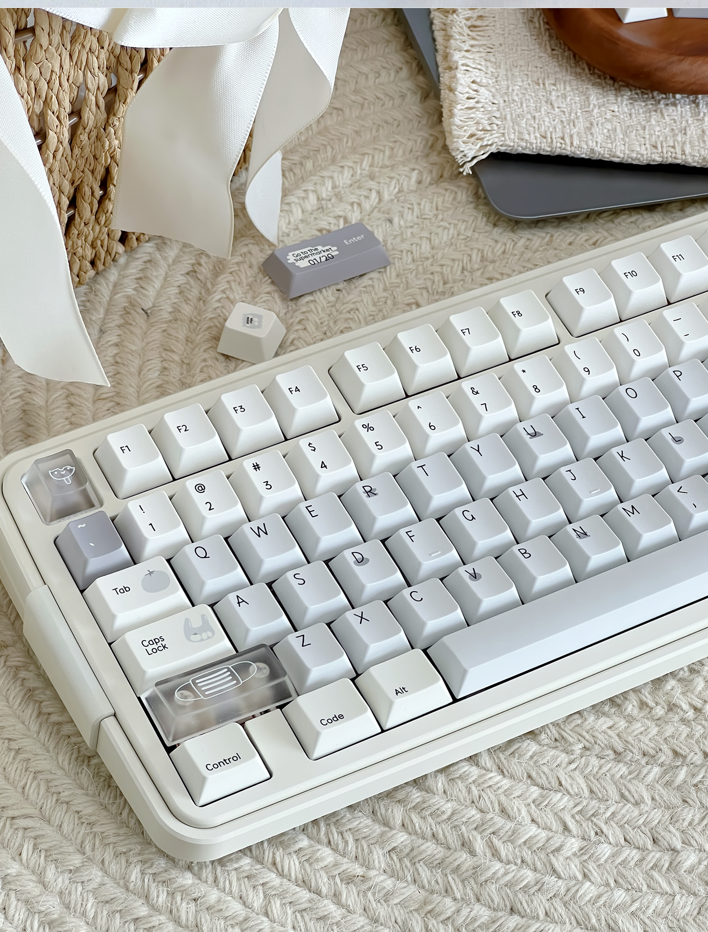 #0280 Cream Sticky Notes Simple and Milk White Pale Gray Keycap Cherry Profile