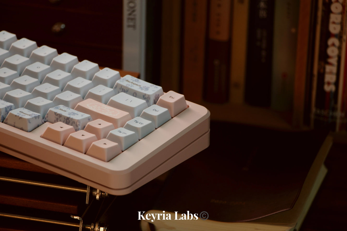 010 Midsummer Night's Dream Light Blue Floral Customized Keycaps 148 Keys Cherry Profile Designed By Keyria Labs