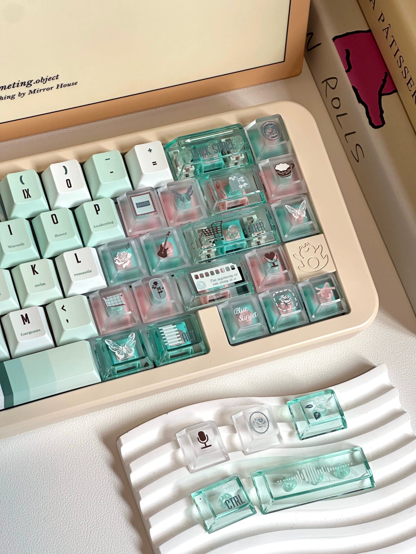 #0241 Mint Chocolate Mambo Keycap Green Brown Keycap Cherry Profile (not including keyboard)