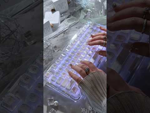 Unboxing Clearance FirstBlood B81 Transparent Mechanical Keyboard ➕ Winter Letter Keycaps（including B81 original clear Keycaps）