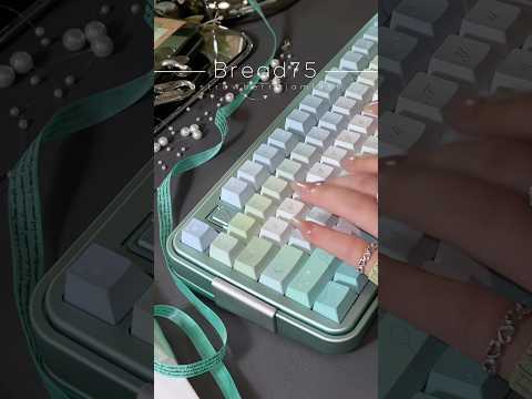 PREORDER Prebuilt Aluminum Customized Mechanical Keyboard Bread75 Anodized Green Set